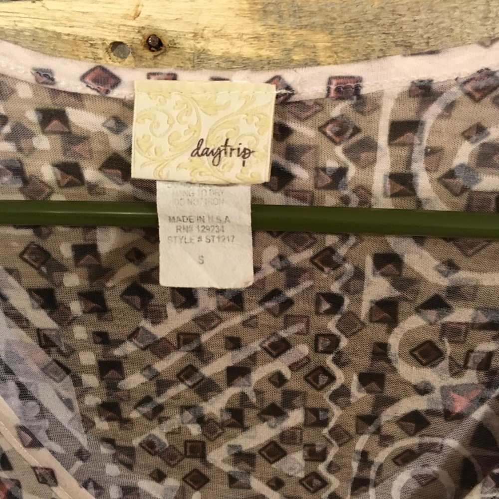Daytrip Tee - Picture 2 of 2